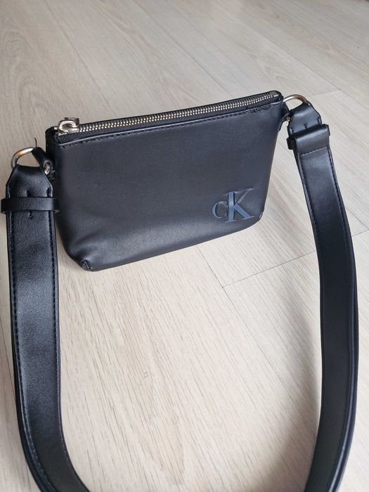 geantă crossbody Calvin Klein