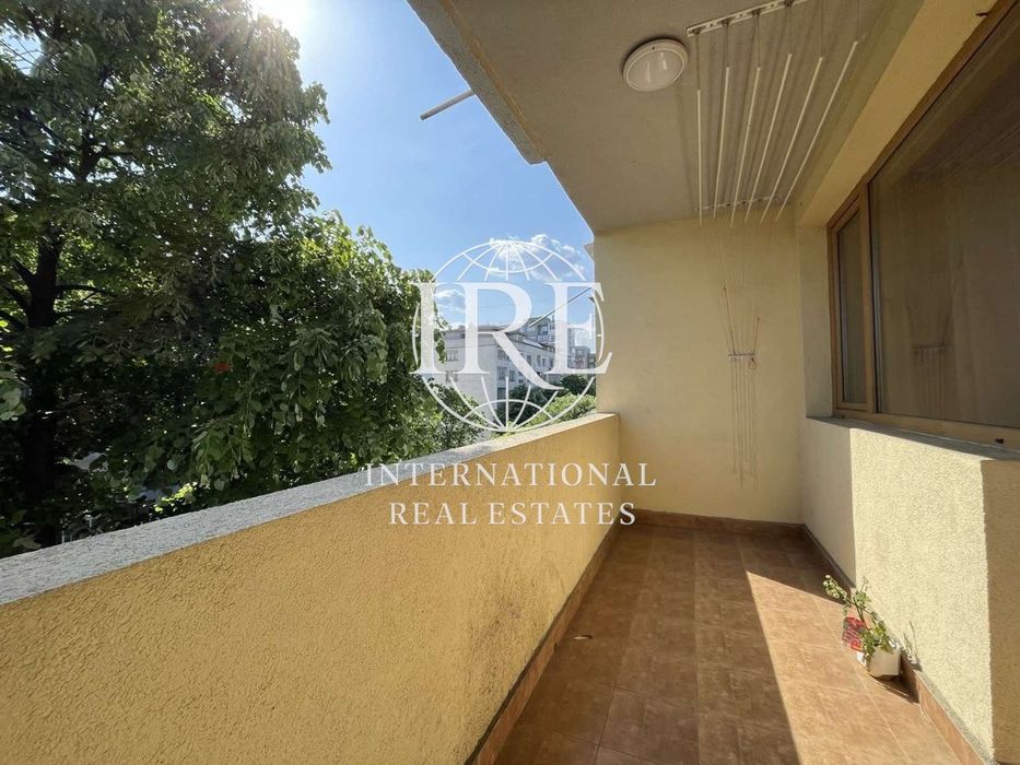 Дава се под наем Тристаен апартамент в Варна, Център - 91 кв.м за 698.19 € - Снимка #6
