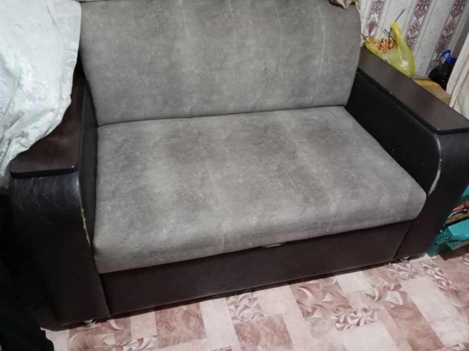 Продам малый диван раскладной