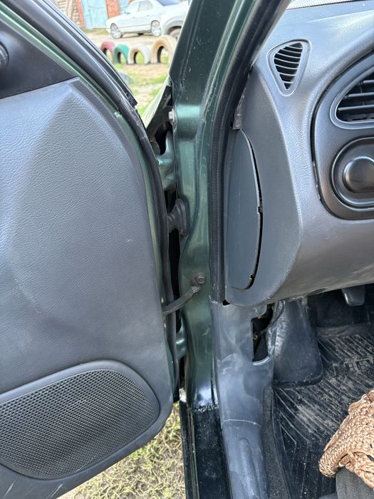 Автомобиль Шевроле Ланос