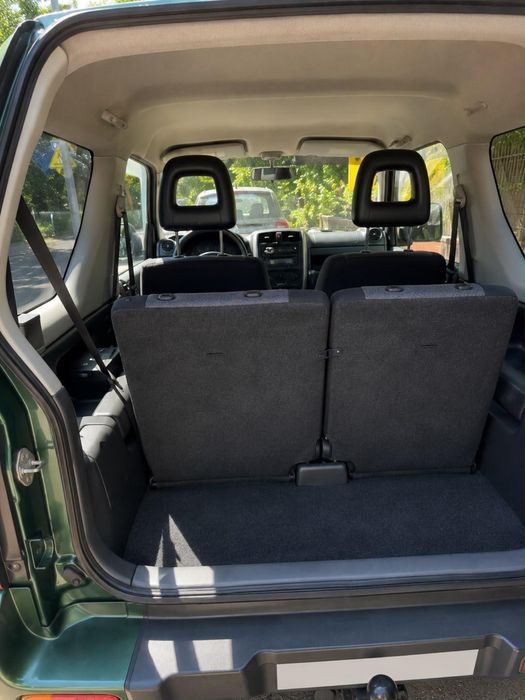 Suzuki Jimny 2010 1.5 L diesel 4 x 4 greu+usor fara rugina perfect functionala accept variante la 5500 euro