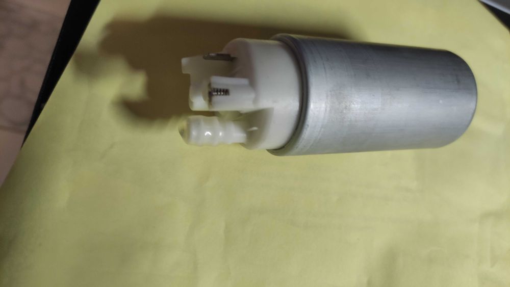 Горивна помпа за френски и немски коли 1995-2005г