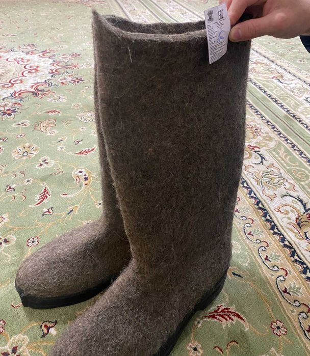 Байпақ жаңа киілмеген