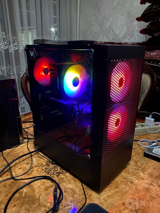 Intel(R) Xeon(R) CPU E5-2698B v3  2.00GHz 2.00 GHz RTX2070 turbo 8GB