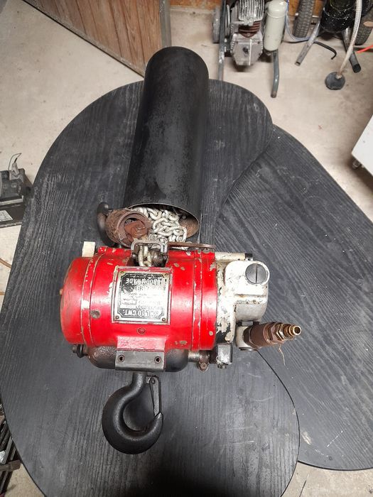 Scripete pneumatic Aro 7756C 1/2 500Kg