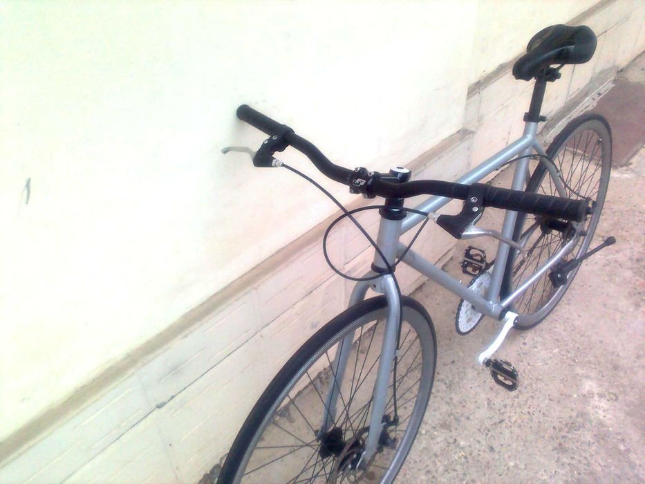 Fixie Single Speed - хибриден градски шосеен модел