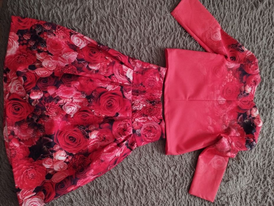 Новый костюм на девочку