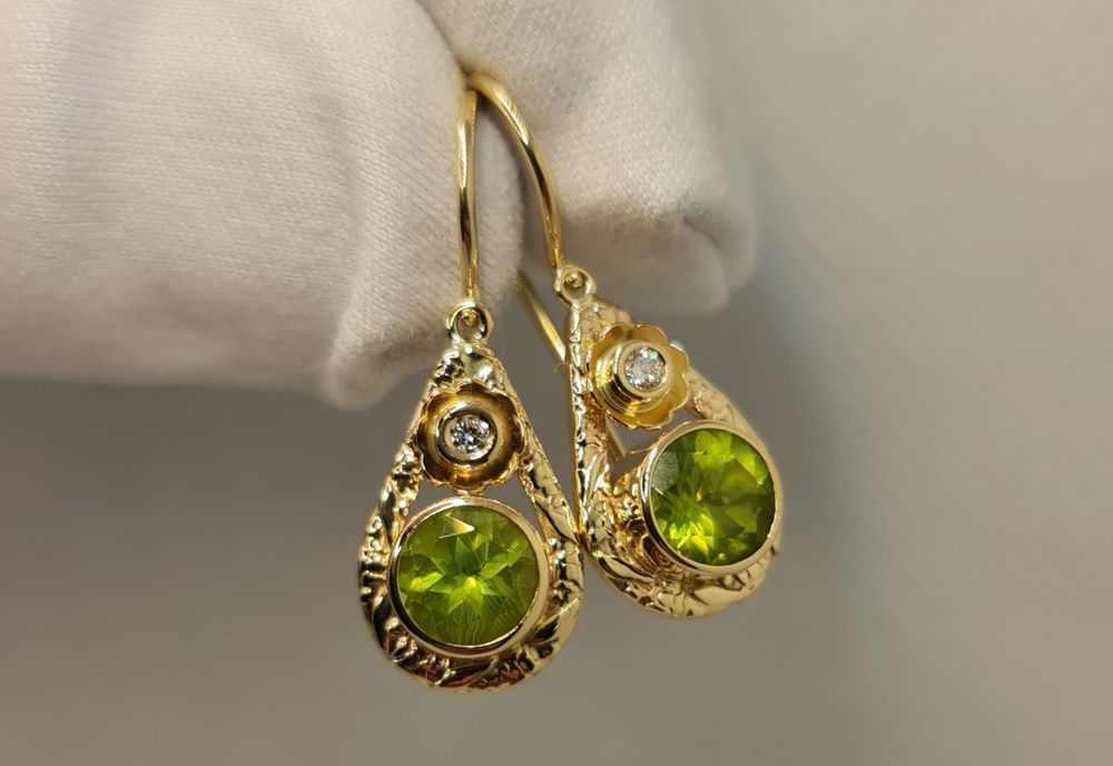 Cercei aur 14k cu diamante și peridot natural