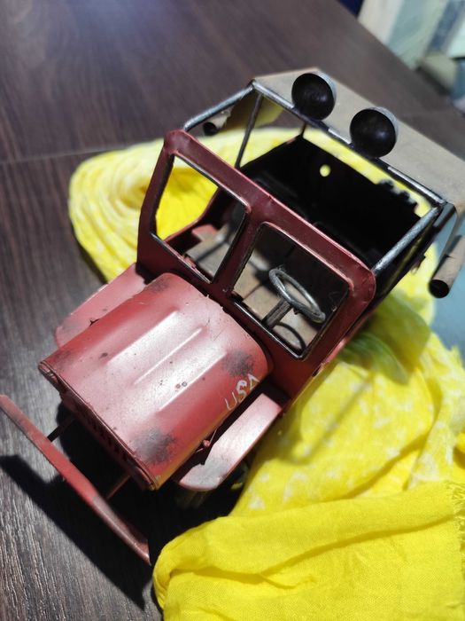 Ретро кола от метал