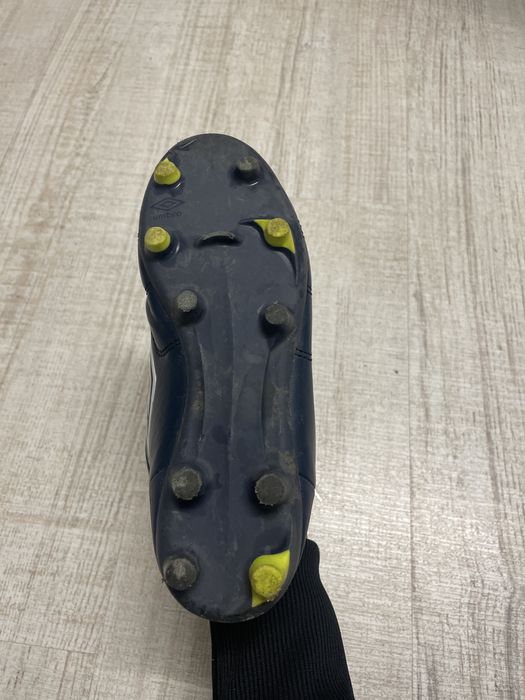 Детски бутонки umbro classico XI FG jnr