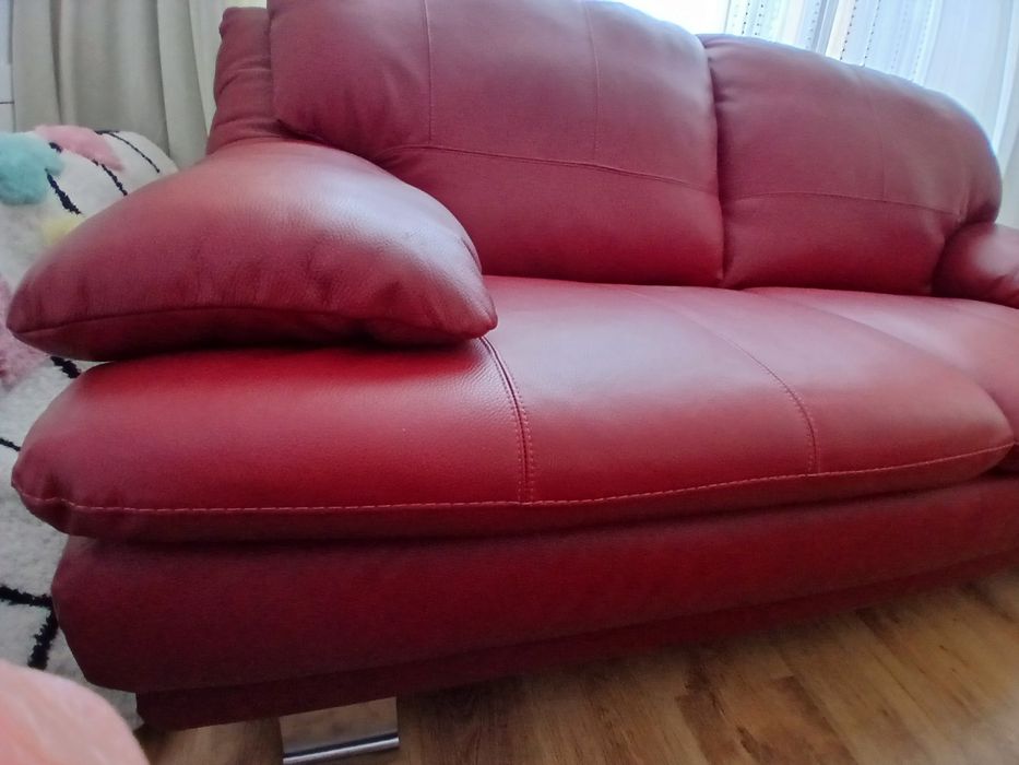 Продава Диван Нови  естествена кожатествена кожа н диван