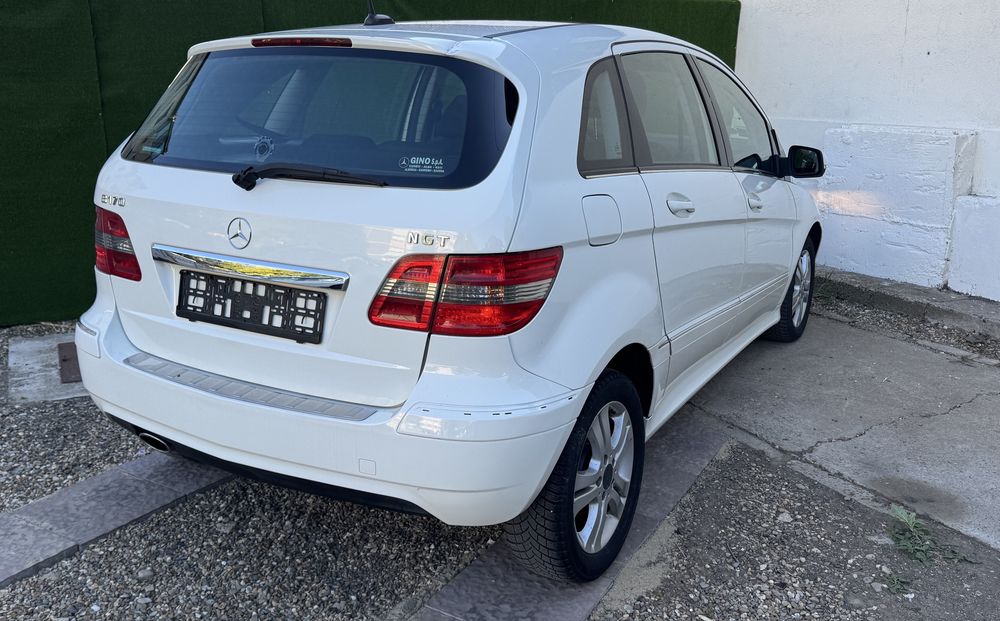 MERCEDES-BENZ A-Class 2009 — imagine 4