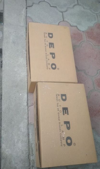 Заднии фонари Опель Зафира А