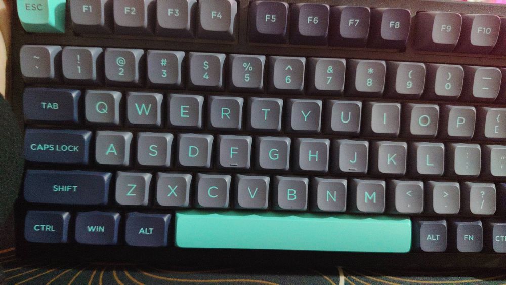 Игровая механическая клавиатура VGN N75 (75%) — мягкие серые свитчи