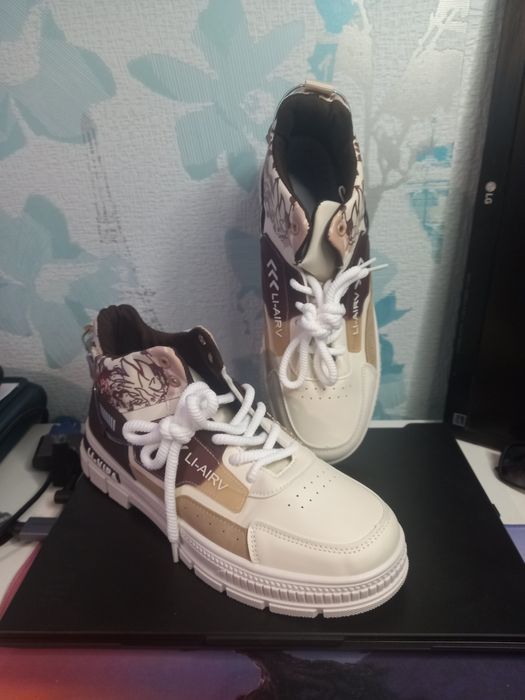 Кросовки EU 45/28,5 см. Новые