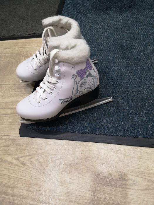 Коньки фигурные для девочки