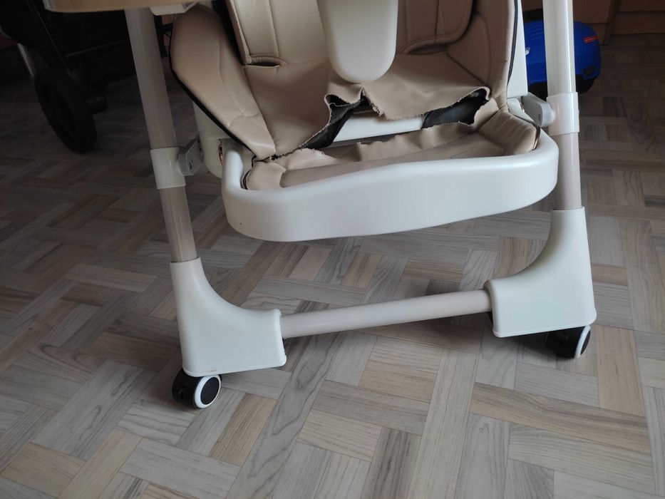 Стульчик для кормления за 1000