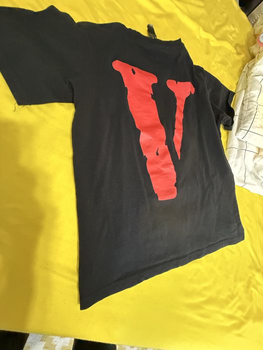 VLONE блузи – размер M – нови