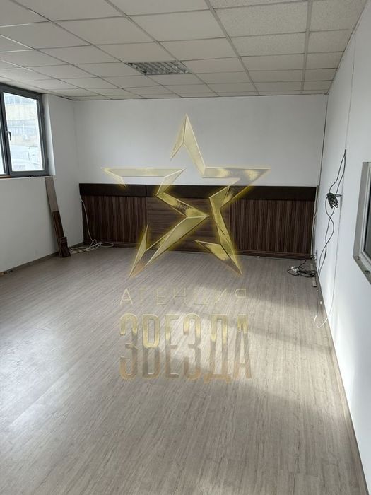 Дава се под наем Склад в Пловдив, Индустриална зона - Север - 380 кв.м за 1200 € - Снимка #3