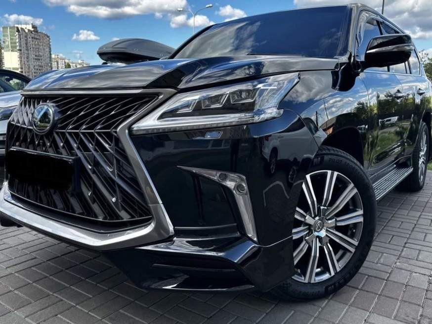 Lexus LX 570 год 2016