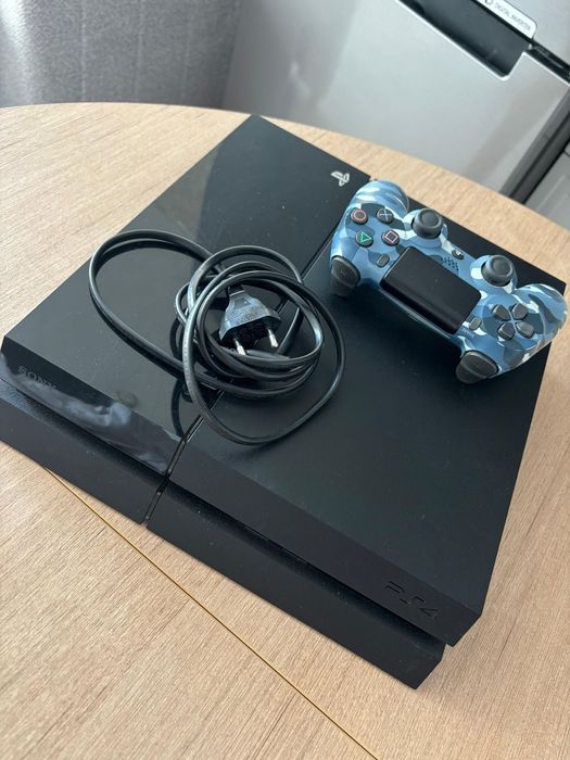 Приставка PS4 500GB