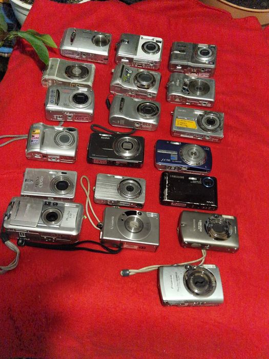 Aparate Foto pentru piese sau colecție, fara accesorii