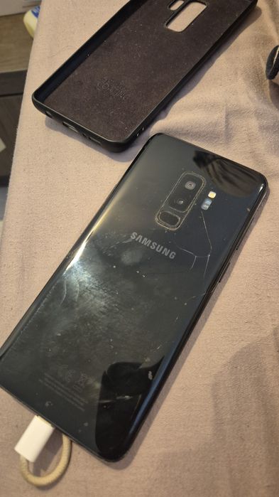Smartphone Samsung S9 plus, folosit