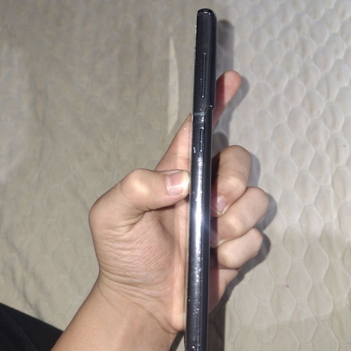 Самсунг Galaxy S21 б/у сломано ядро