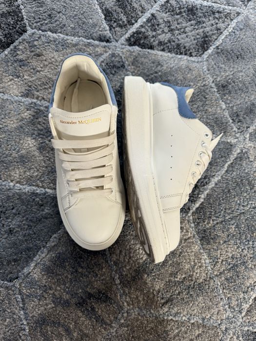 Alexander Mcqueen