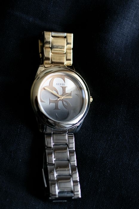 Дамски оригинален часовник Guess