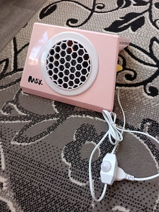 Продам вытяжку MAX для маникюра