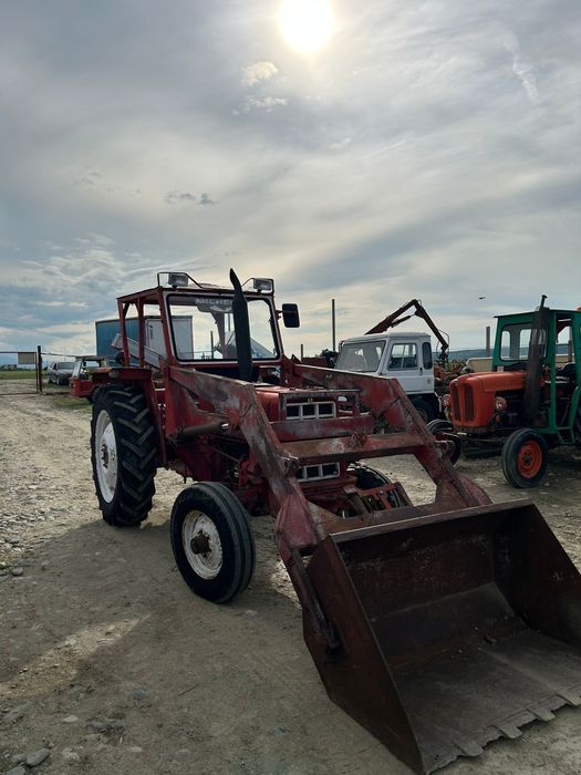 Tractor International cu in Incarcator