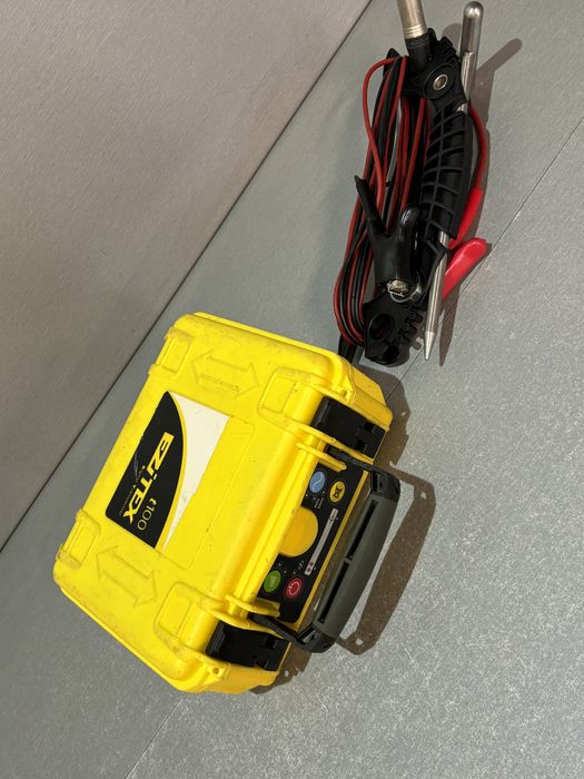 Detector utilitati  conducte apa gaz curent Vscan Leica Hilti