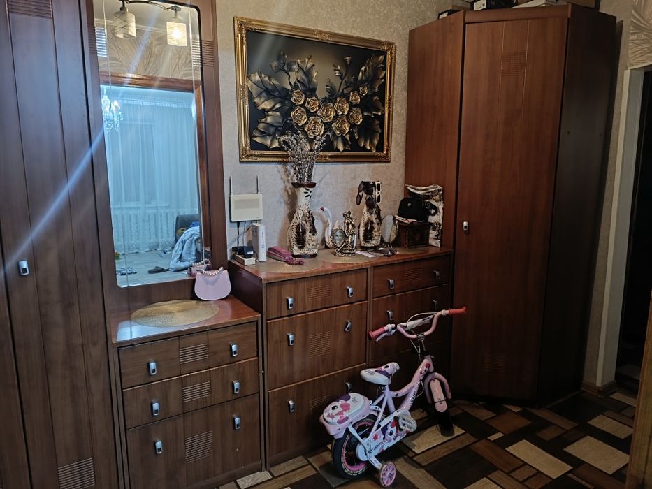 Продам мебель в прихожую