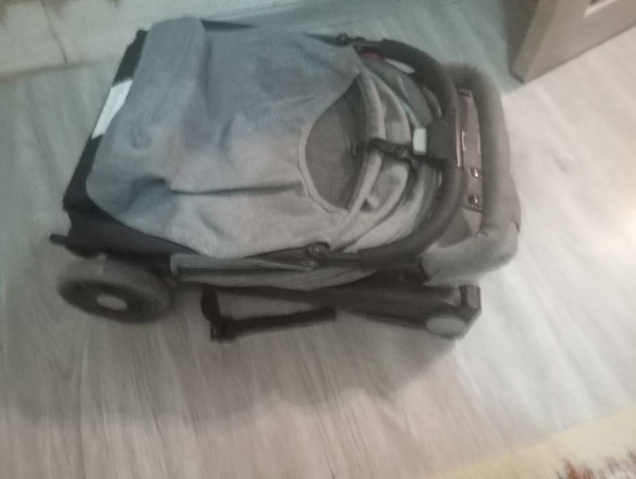 Детская коляска продаю