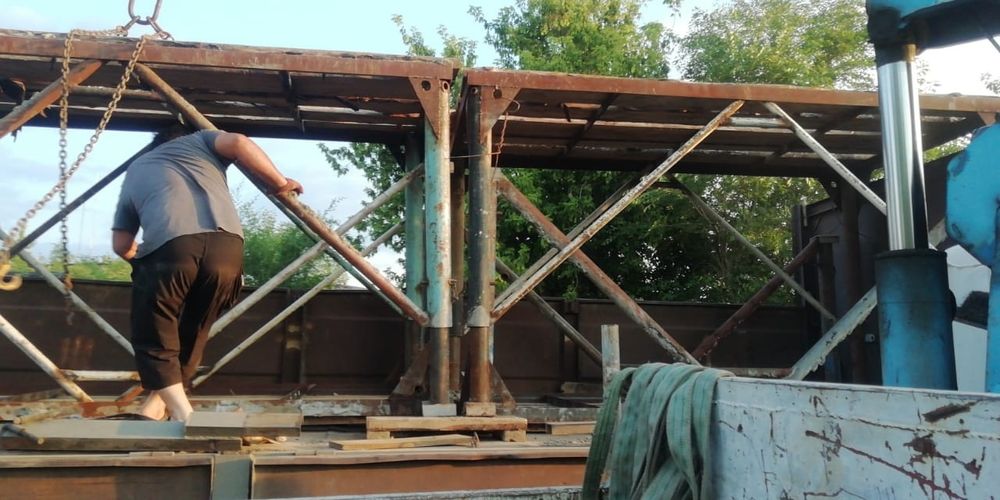 Продам столы каменщика