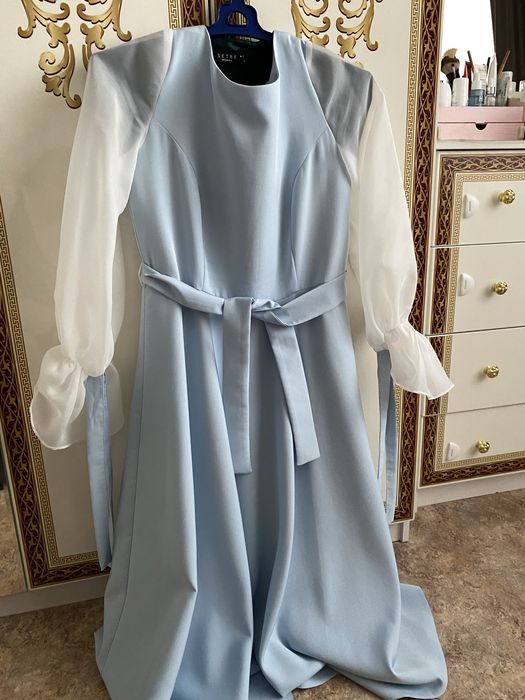 Вечерние платья