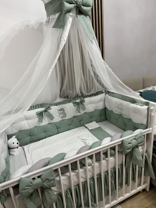 Vand patut lemn cu laterala culosabila si sistem de leganare