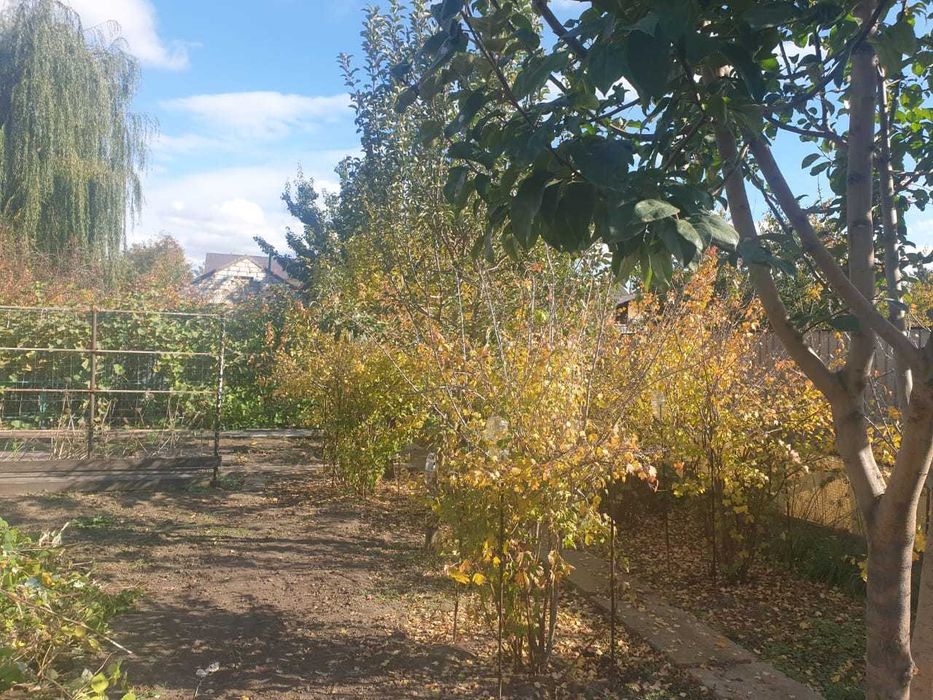 Продам дом, в районе женского монастыря