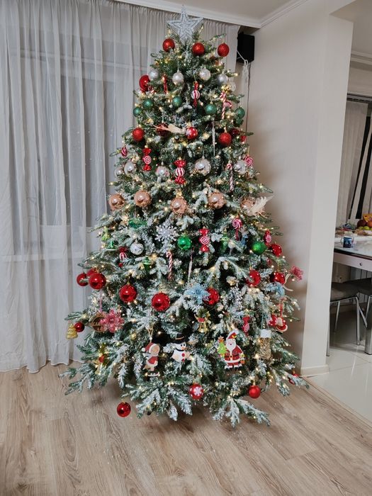 Елка литая + пвх со снегом