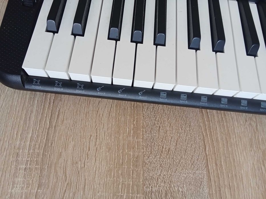 Vând urgent orga Casio