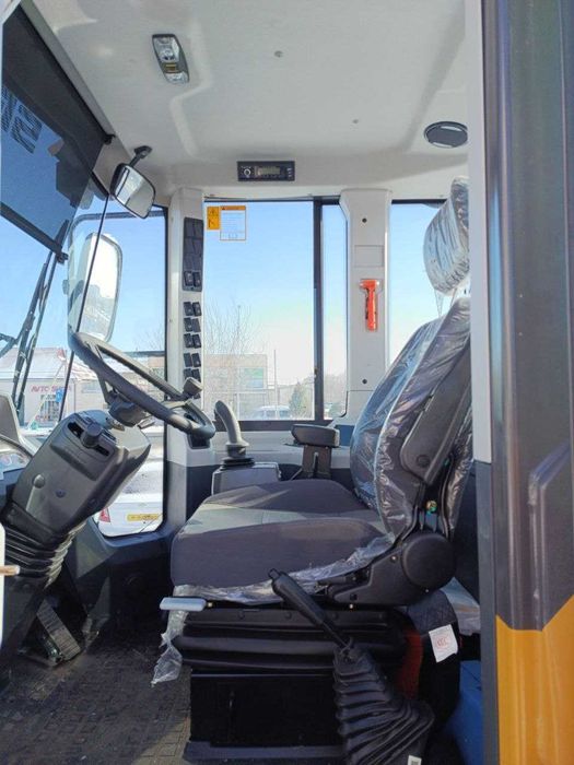 Фронтальный погрузчик SDLG 956HE