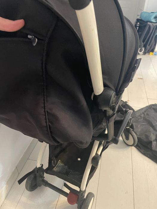 Carucior babyzen cu canopiera gri de rezerva