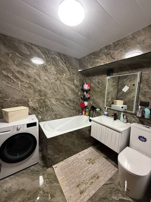 Квартира продается 3/3/4 на Ц 6