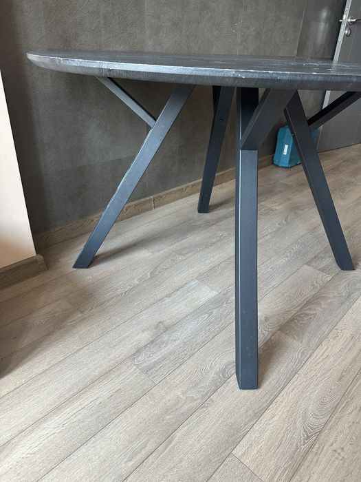 Кръгла маса диаметър 120