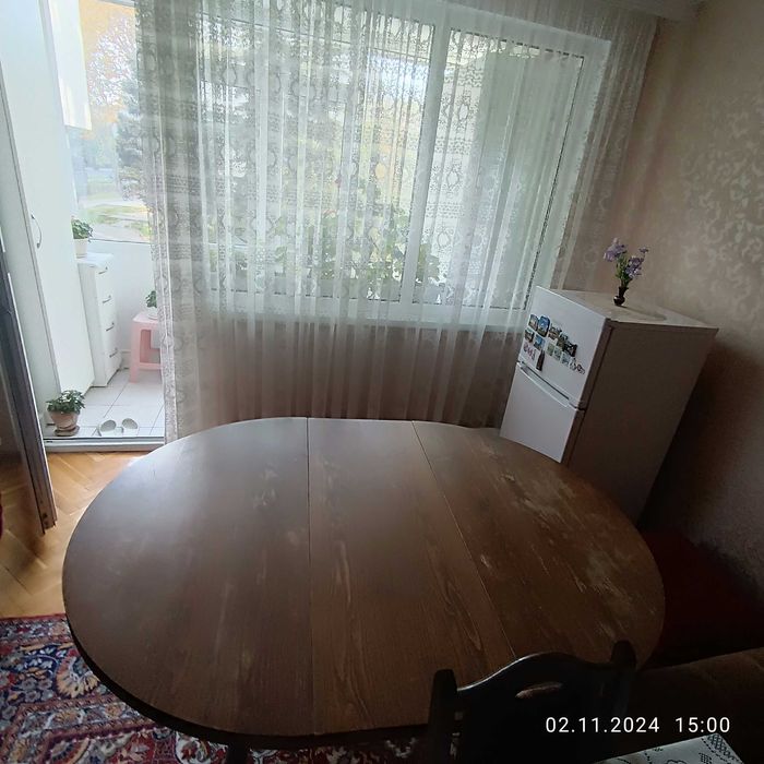 кръгла разтегателна маса
