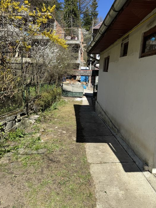 Vand casa batraneasca Sinaia,zona Furnica