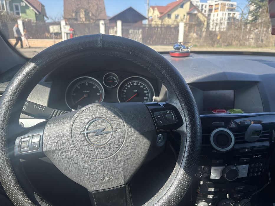 VAND URGENT: Opel Astra H 2010