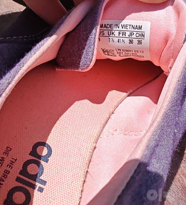 Оригинальные кеды Adidas.