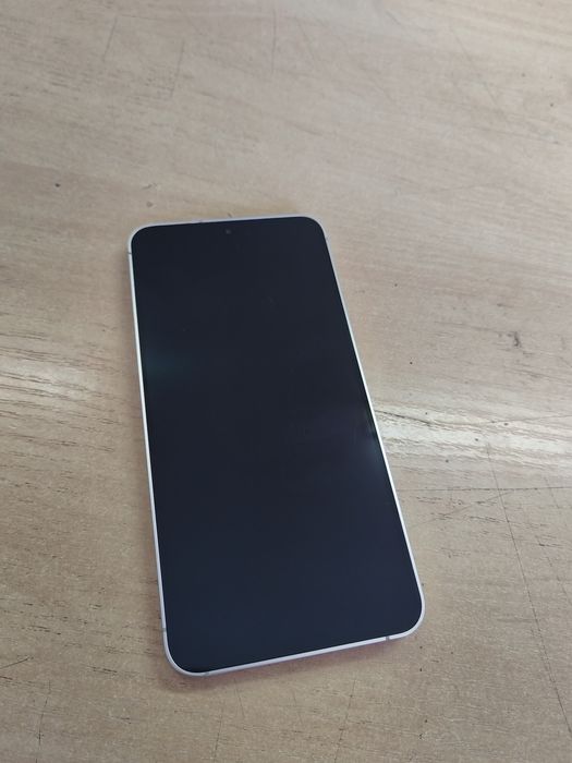 Samsung s24 256 компактный смартфон